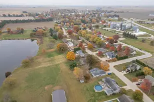 592 Lake Dr, Woodhull, IL 61490 - Photo 39