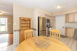 592 Lake Dr, Woodhull, IL 61490 - Photo 11