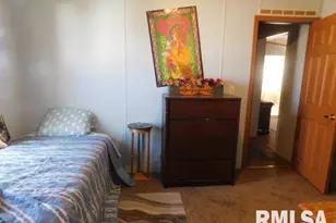 120 W 7th St, Coal Valley, IL 61240 - Photo 7