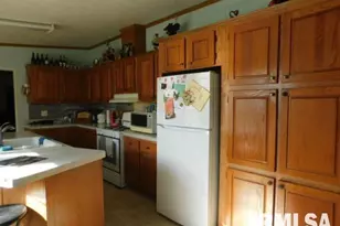 120 W 7th St, Coal Valley, IL 61240 - Photo 13