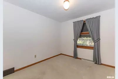 3332 16th Street, Moline, IL 61265 - Photo 19