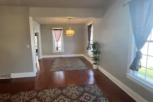 328 E Prospect St, Kewanee, IL 61443 - Photo 9