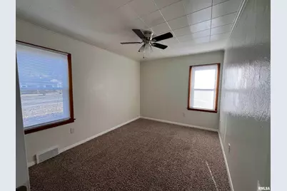 613 W 9th Avenue, Milan, IL 61264 - Photo 7