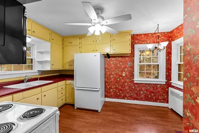 2019 11th Street Place, East Moline, IL 61244 - Photo 5