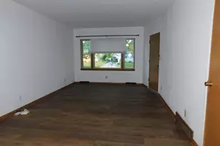 411 34th Ave, East Moline, IL 61244 - Photo 9