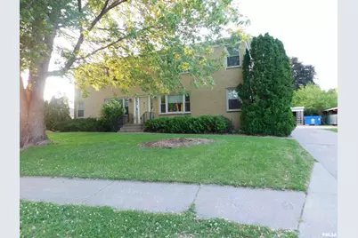 411 34th Avenue, East Moline, IL 61244 - Photo 1