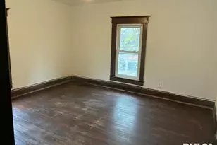 732 S Main St, Kewanee, IL 61443 - Photo 9