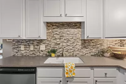 1120 Terrace Park Dr Drive, Bettendorf, IA 52722 - Photo 19