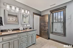 302 9th St, Silvis, IL 61282 - Photo 31