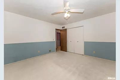 2705 36th Street, Rock Island, IL 61201 - Photo 17