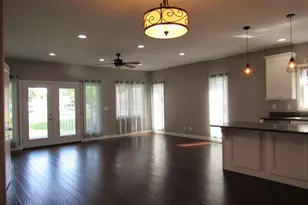 405 E Palace, Geneseo, IL 61254 - Photo 3