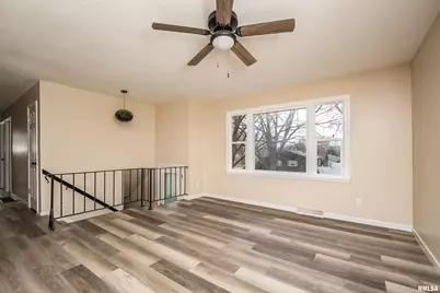 3205 Candlewick Drive, Bettendorf, IA 52722 - Photo 5