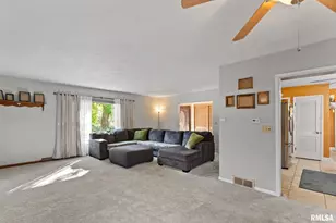 2552 37th Ave, Rock Island, IL 61201 - Photo 7