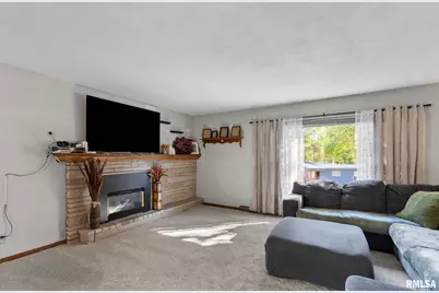 2552 37th Avenue, Rock Island, IL 61201 - Photo 5