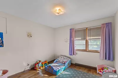 2552 37th Avenue, Rock Island, IL 61201 - Photo 17