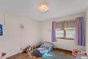 2552 37th Ave, Rock Island, IL 61201 - Photo 17