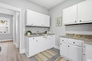 1839 7th St, Rock Island, IL 61201 - Photo 17