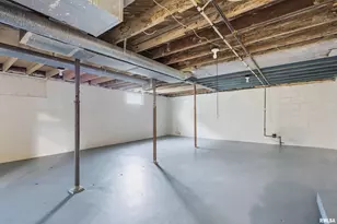 1839 7th St, Rock Island, IL 61201 - Photo 27