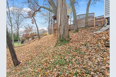 1520 Parklane Dr Drive, Bettendorf, IA 52722 - Photo 43