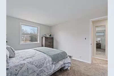 1520 Parklane Dr Drive, Bettendorf, IA 52722 - Photo 21