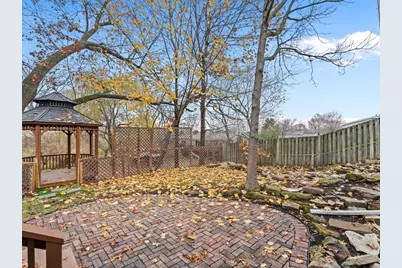 1520 Parklane Dr Drive, Bettendorf, IA 52722 - Photo 41