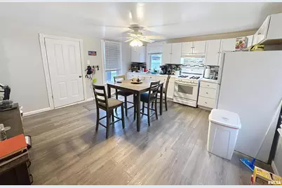 2320 18th Street A, Moline, IL 61265 - Photo 9