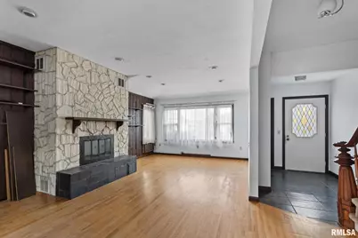 2709 16th Street, Moline, IL 61265 - Photo 3
