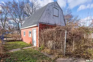 2709 16th St, Moline, IL 61265 - Photo 31