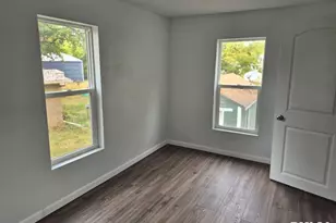 221 McKinley St, Hooppole, IL 61258 - Photo 21