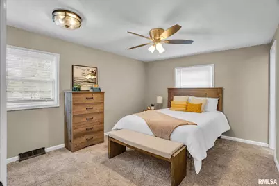 3044 Jersey Ridge Rd Road, Davenport, IA 52807 - Photo 15