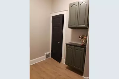 212 44th Street, Moline, IL 61265 - Photo 7