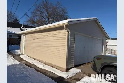 2113 N Marquette St Street, Davenport, IA 52806 - Photo 5