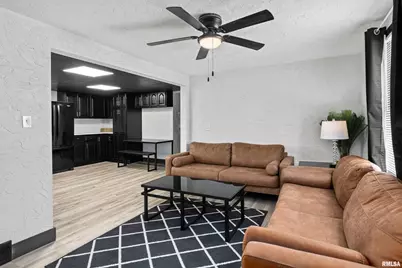 2400 24th Street, Rock Island, IL 61201 - Photo 23