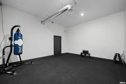 2400 24th Street, Rock Island, IL 61201 - Photo 21