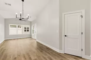 118 Beacon Harbor Circle, East Moline, IL 61244 - Photo 9