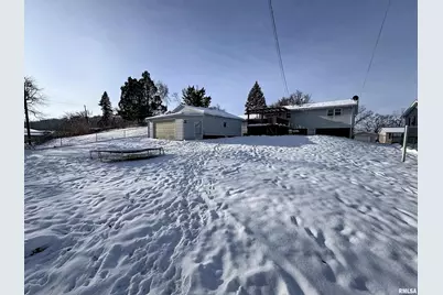 8119 10th Street W, Rock Island, IL 61201 - Photo 25