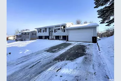 8119 10th Street W, Rock Island, IL 61201 - Photo 3