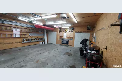 201 W E Street, Alpha, IL 61413 - Photo 35