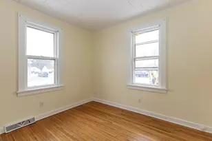 436 Hollis St, Kewanee, IL 62443 - Photo 11
