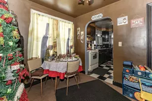 116 W Garfield St, Kewanee, IL 61443 - Photo 9