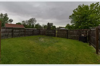 116 W Garfield Street, Kewanee, IL 61443 - Photo 5