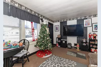 116 W Garfield Street, Kewanee, IL 61443 - Photo 7