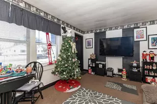 116 W Garfield St, Kewanee, IL 61443 - Photo 7