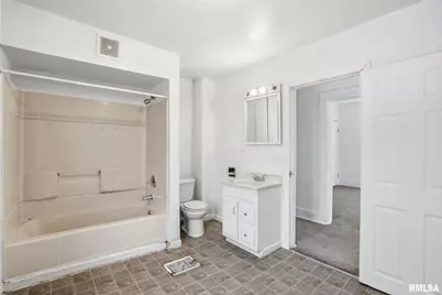 1306 17th Street, Moline, IL 61265 - Photo 13