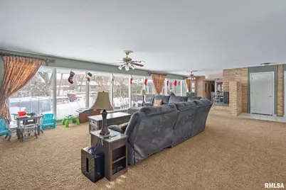 3309 33rd Avenue, Rock Island, IL 61201 - Photo 5