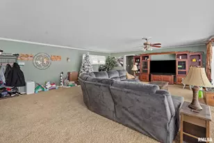3309 33rd Ave, Rock Island, IL 61201 - Photo 7