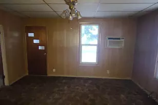 200 1st Ave, Sherrard, IL 61281 - Photo 11