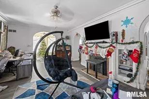 1624 14 1/2 St, Rock Island, IL 61201 - Photo 9