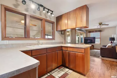 4523 S Concord Street, Davenport, IA 52802 - Photo 11