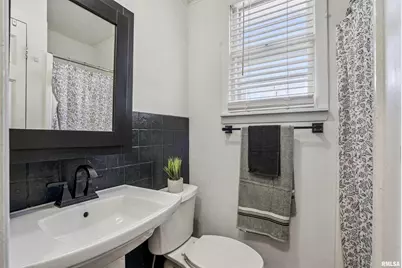 404 S College Avenue, Aledo, IL 61231 - Photo 15